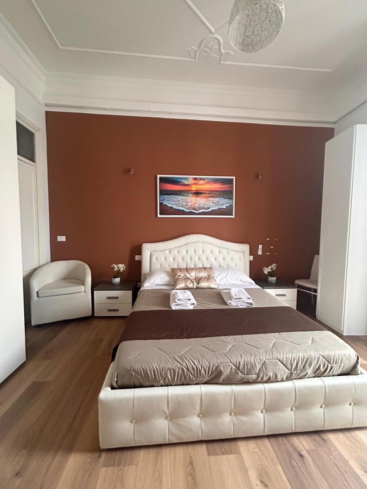 Emanuela Home Palermo Exteriör bild